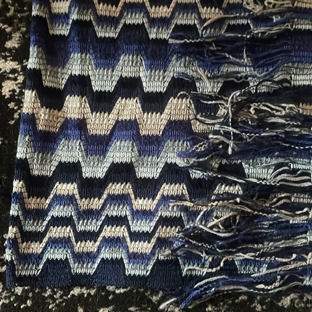 MISSONI Zig Zag Blues Scarf 💙💙 - Picture 6 of 7